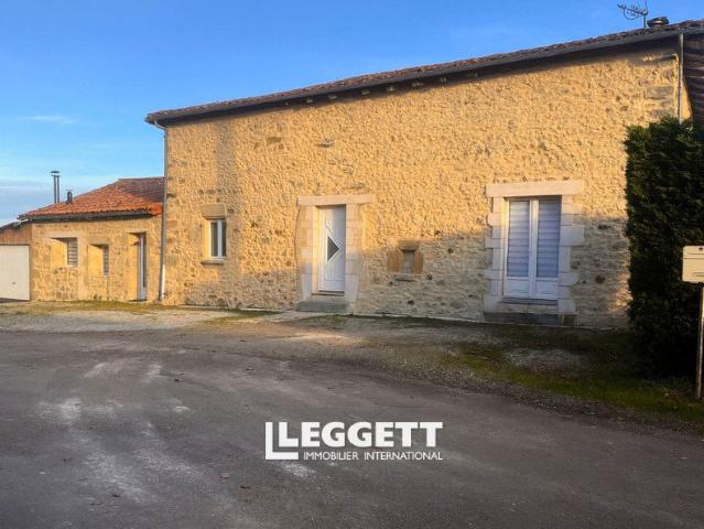 Maison vente à Confolens, Hiesse