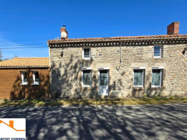 Maison vente à La Vézinière, Beaufou