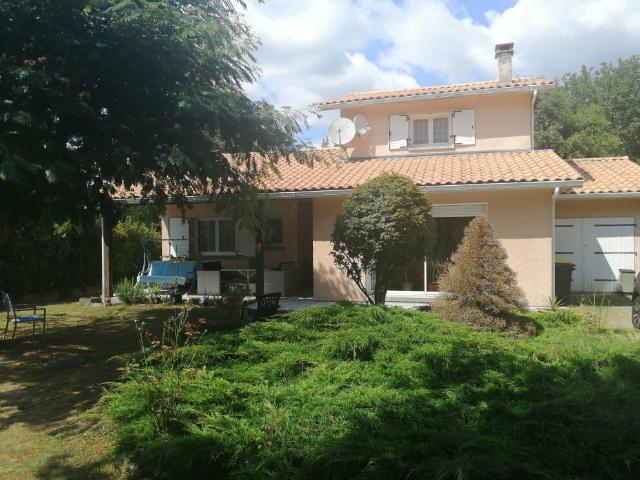 Maison vente à Arcachon, Salles