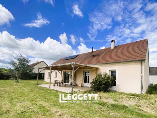 Maison vente à Saint-Amand-Montrond, Saulzais-le-potier