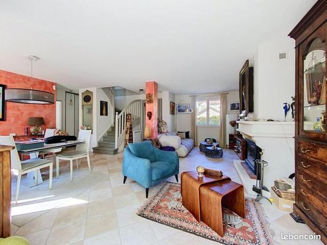 Maison vente à Versailles, Guyancourt