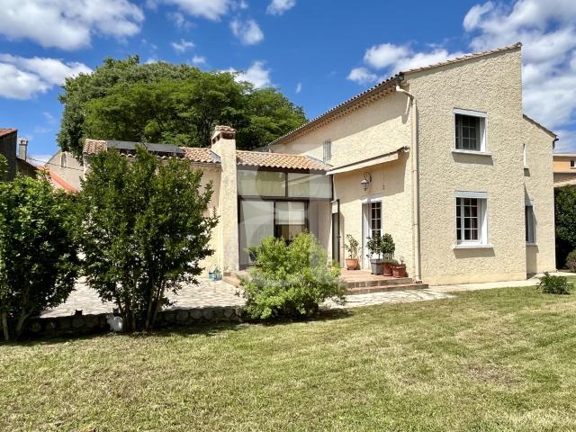 Maison vente à Arles, Tarascon