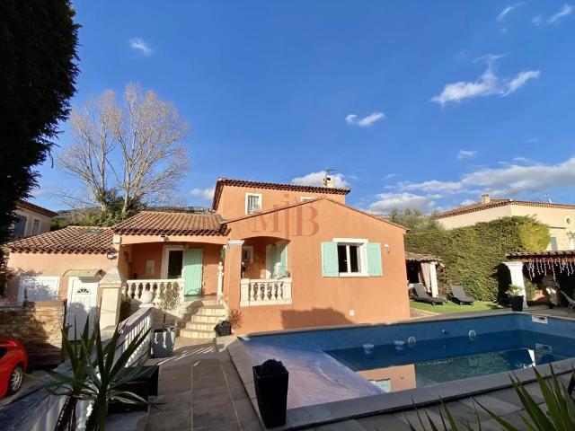 Maison vente à Aix-en-Provence, Châteauneuf-le-rouge