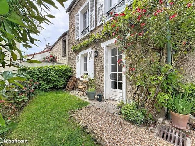 Maison vente à Rambouillet, Voisins-le-bretonneux