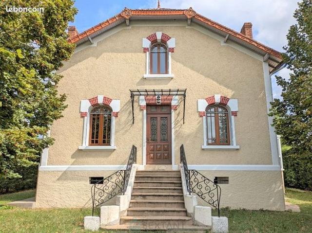 Maison vente à Sarlat-la-Canéda, Le Bugue