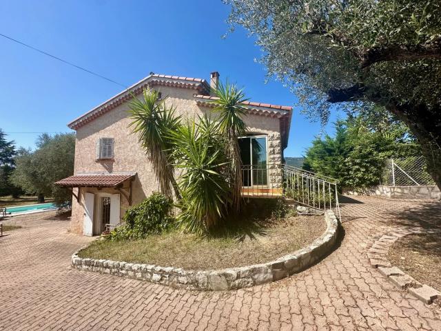 Maison vente à Nice, Contes