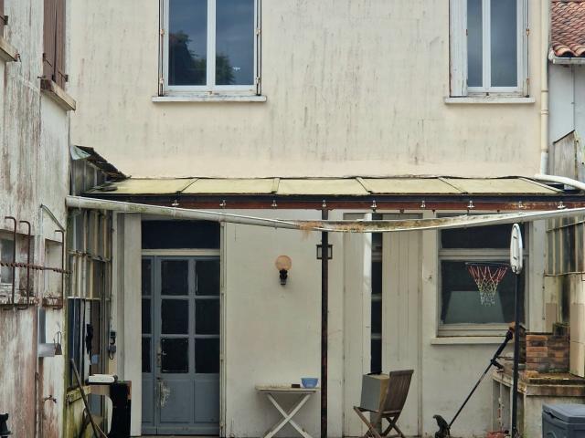 Maison vente à Rochefort, Etaules