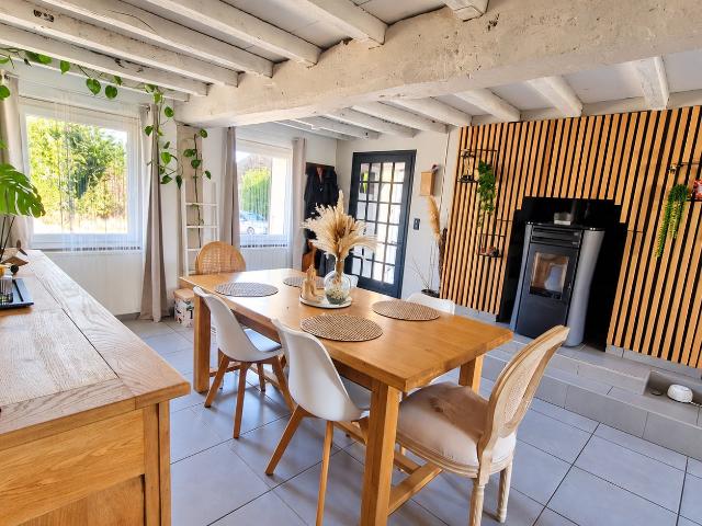 Maison vente à Les Bertais, Busset
