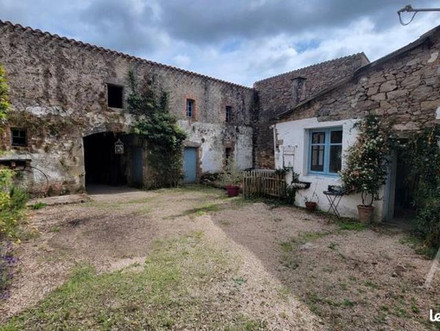 Maison vente à Bourg-en-Bresse, Saint-etienne-du-bois