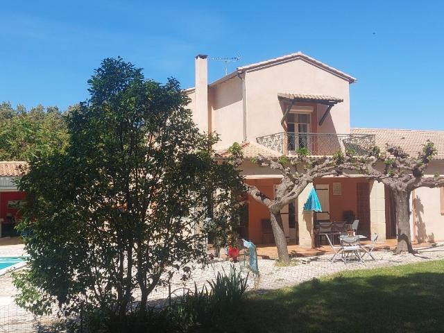 Maison vente à Nîmes, Générac