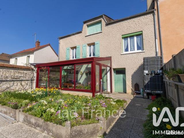 Maison vente à Saint-Germain-en-Laye, Maule