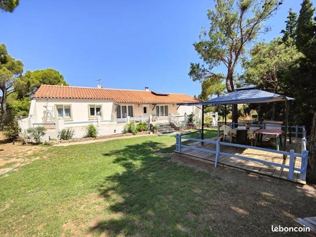 Maison vente à Narbonne, Névian