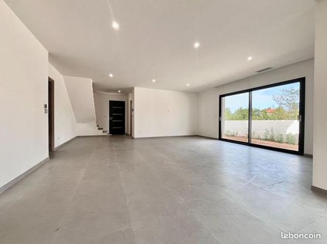 Maison vente à Céret, Thuir