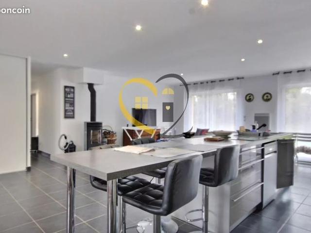 Maison vente à Vierzon, Méry-ès-bois