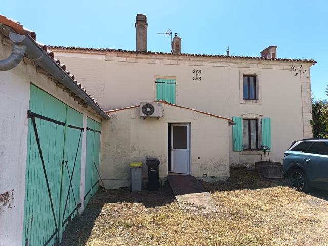 Maison vente à Fontenay-le-Comte, Saint-pierre-le-vieux