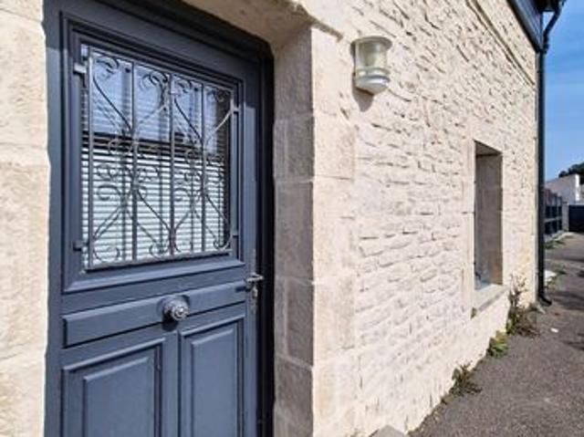 Maison vente à La Rochelle, Saint-cyr-du-doret