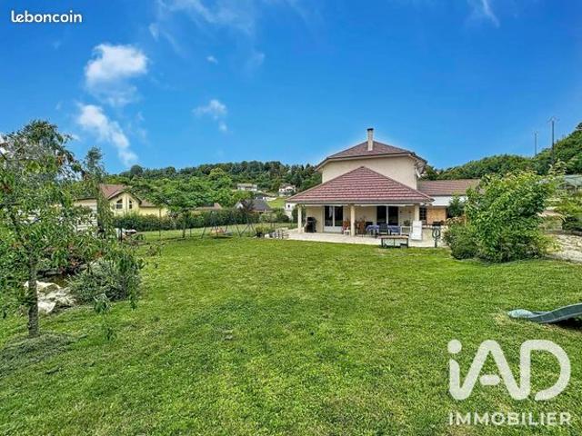 Maison vente à Lons-le-Saunier, Cogna