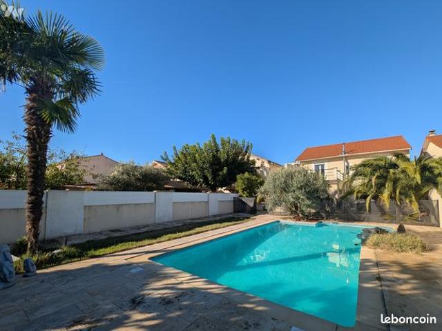 Maison vente à Bourg-lès-valence, Guadeloupe