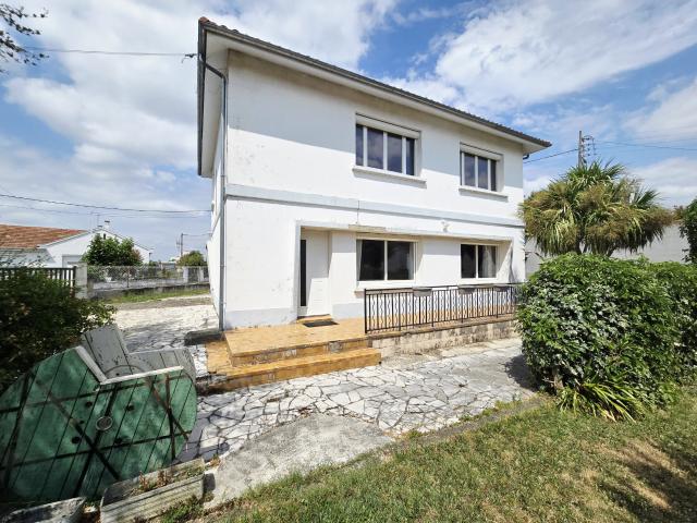 Maison vente à Tarbes, Occitanie
