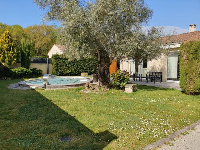 Maison vente à Saintes