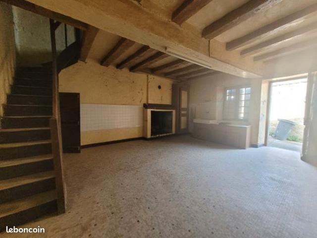 Maison vente à Loches, Descartes