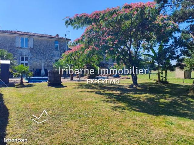 Maison vente à Saintes