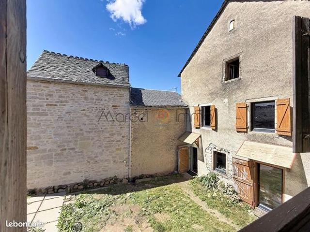 Maison vente à Mende, Montrodat