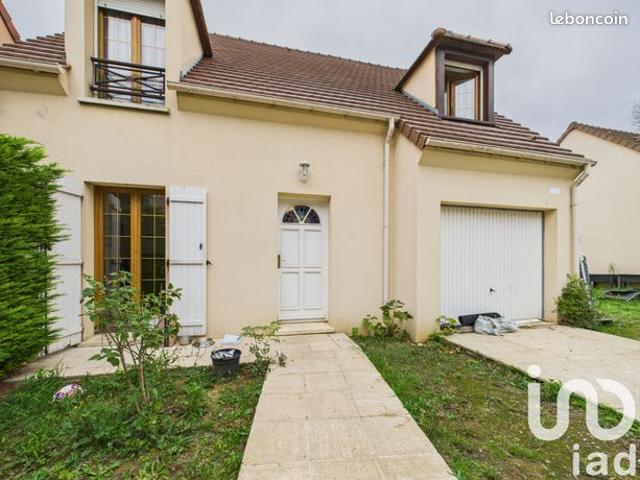 Maison vente à Évry, Petit-bourg