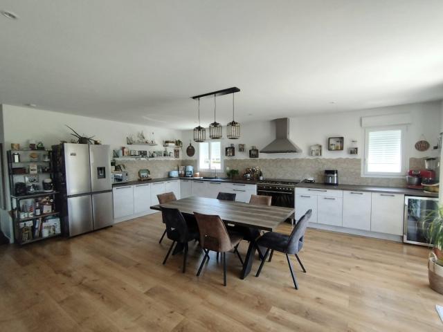 Maison vente à Beauvais, Troissereux