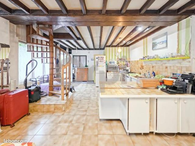 Maison vente à Dreux, Montreuil