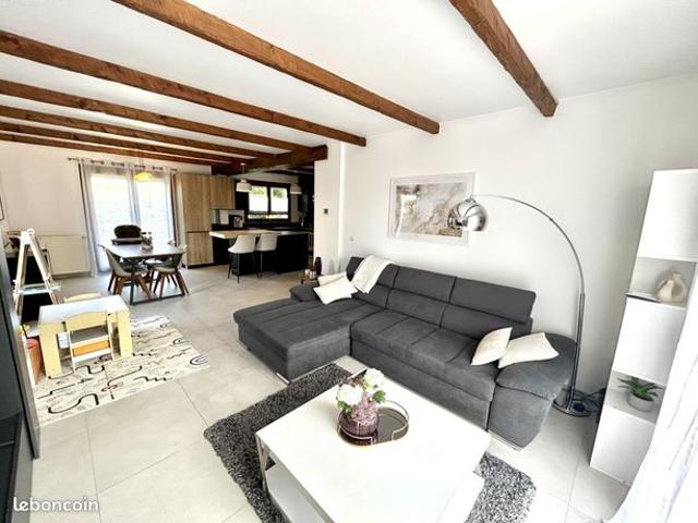 Maison vente à Saint-Julien-en-Genevois, Ville-la-grand