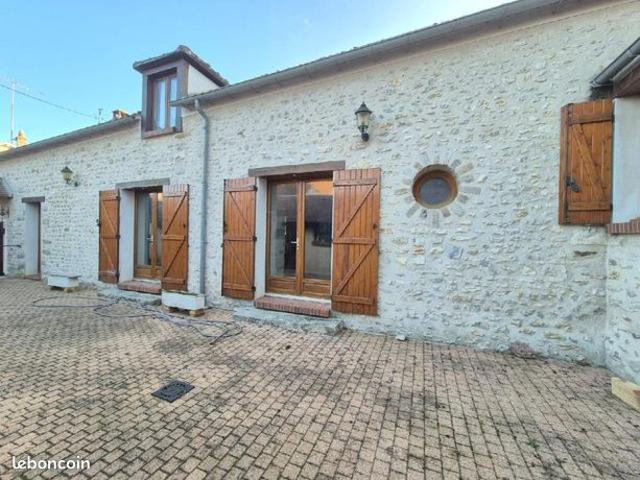 Maison vente à Évry, Maisse