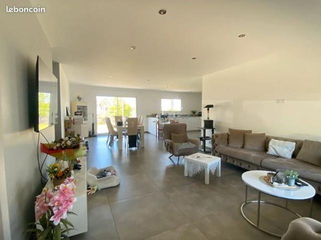 Maison vente à Brive-la-Gaillarde, Jugeals-nazareth