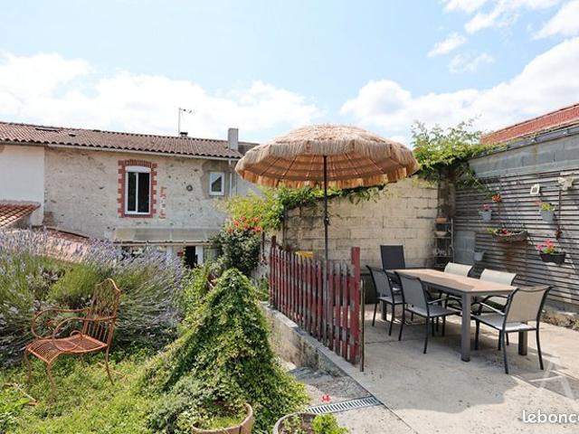 Maison vente à La Roche-sur-Yon, La Bruffière