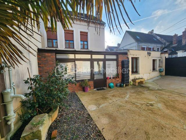 Maison vente à Sens, Villeneuve-la-guyard