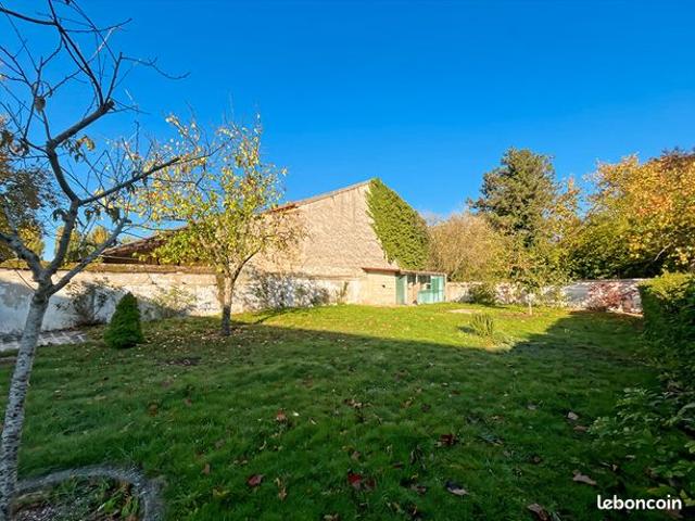 Maison vente à Melun, Guignes