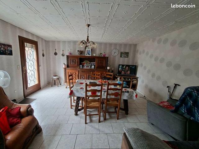 Maison vente à Vervins, Plomion
