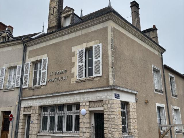 Maison vente à Loches, Le Grand-pressigny