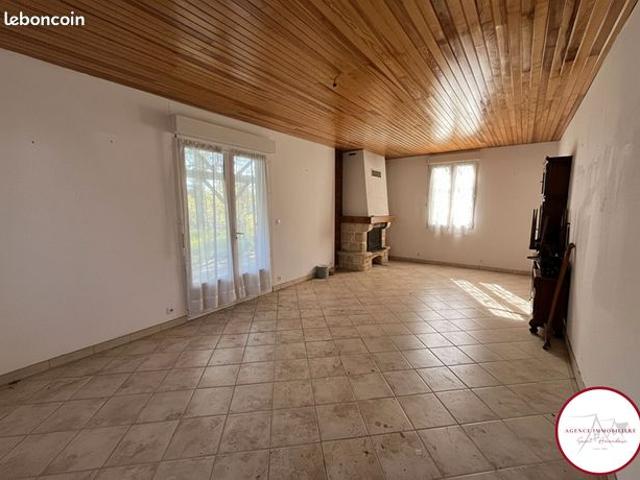 Maison vente à Saint-Amand-Montrond, Saint-amand-montrond