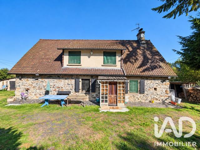 Maison vente à Saint-Julien-près-Bort, Sarroux - Saint-Julien