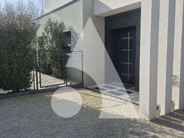 Maison vente à Angers, Montreuil-juigné