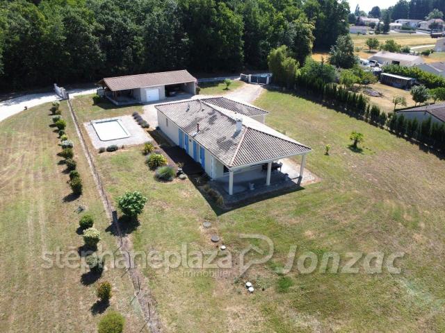 Maison vente à Condéon