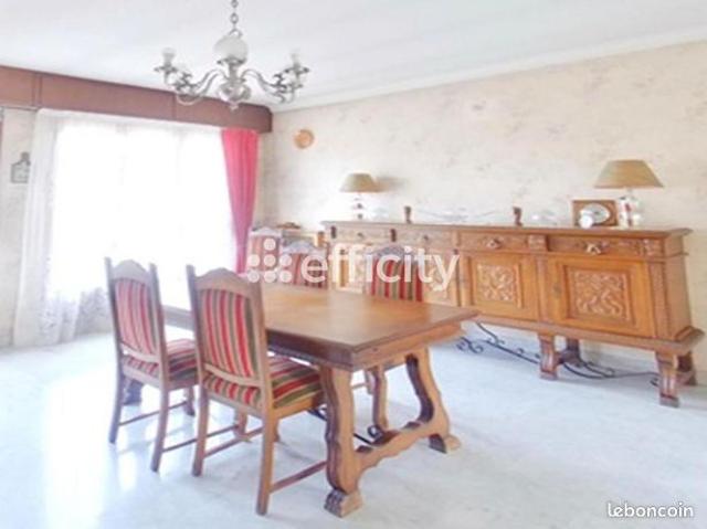 Maison vente à Versailles, Les Clayes-sous-bois