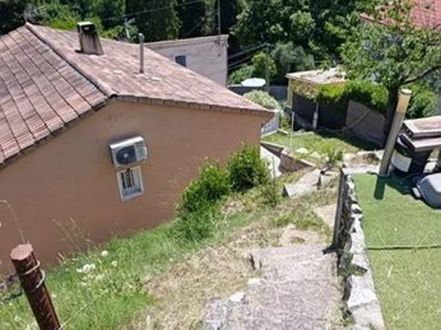 Maison vente à Montreuil-sur-Mer, Contes