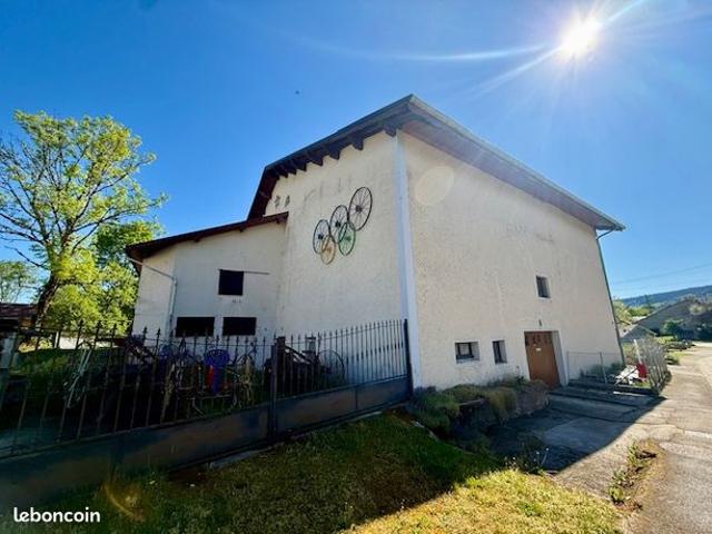 Maison vente à Pontarlier, La Sommette