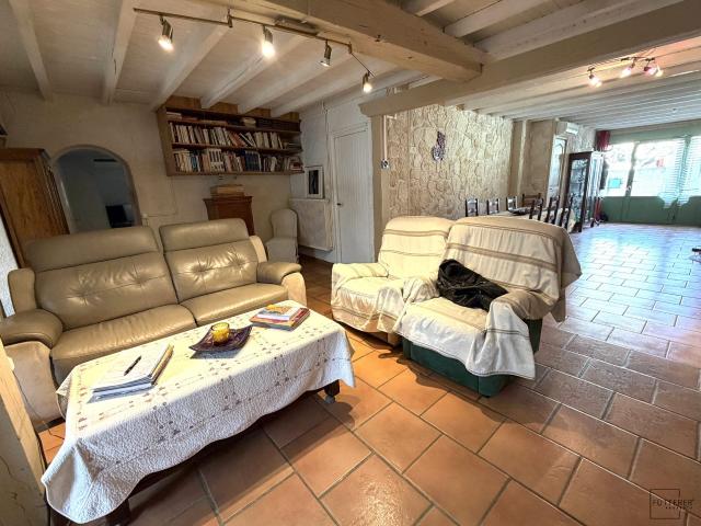 Maison vente à Narbonne, Vinassan