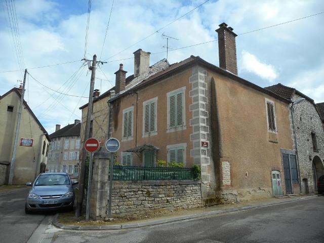 Maison vente à Troyes, Essoyes