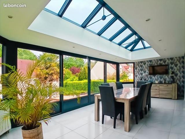 Maison vente à Pontoise, Us