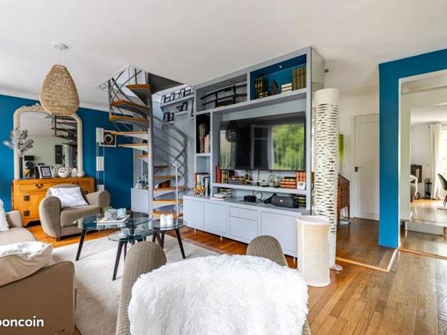Maison vente à Saint-Germain-en-Laye, Le Pecq