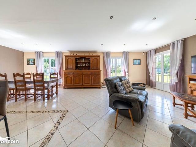 Maison vente à La Roche-sur-Yon, Pays de la Loire